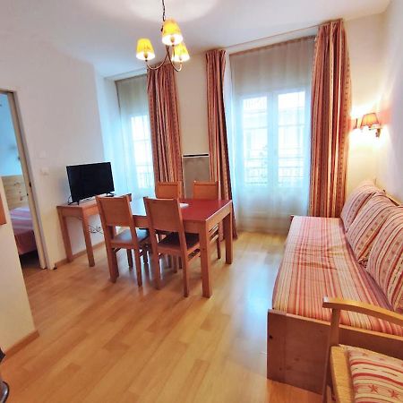 Oo, T2, Centre Luchon, Wifi, Casier A Skis, Ascenseur, 4 Personnes Bagneres-de-Luchon Luaran gambar