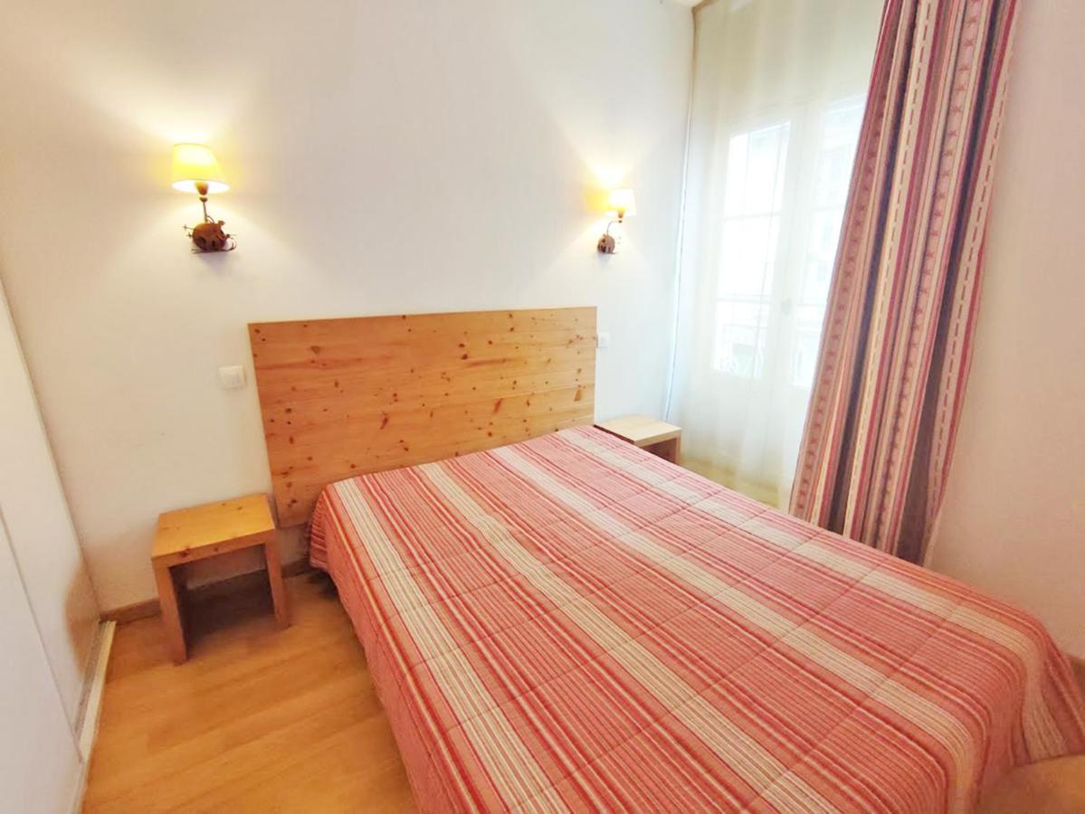 Oo, T2, Centre Luchon, Wifi, Casier A Skis, Ascenseur, 4 Personnes Bagneres-de-Luchon Luaran gambar